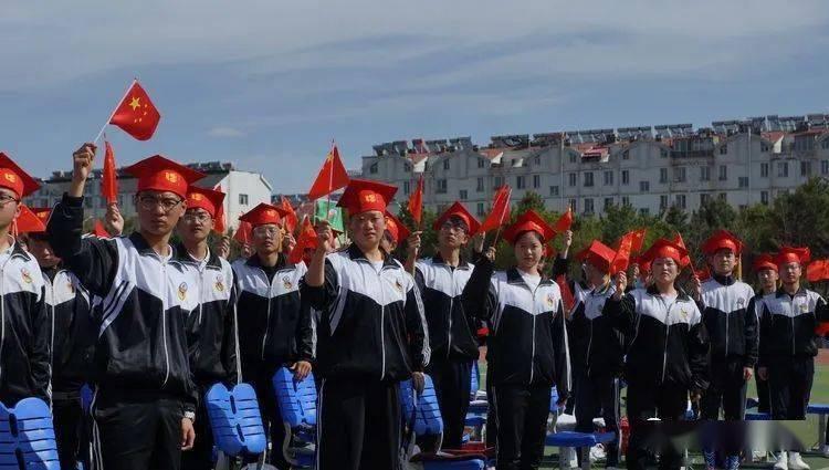 马五扔给吴嫂一张纸条,却被吴嫂戏弄,曹顺失宠,内斗开始